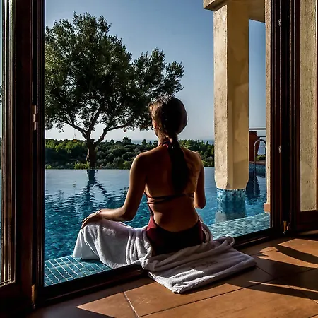 Alonissos Poikilma - Luxury In Alonissos In Nature With Private Pools Вилла