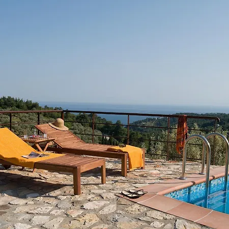 Alonissos Poikilma - Luxury In Alonissos In Nature With Private Pools