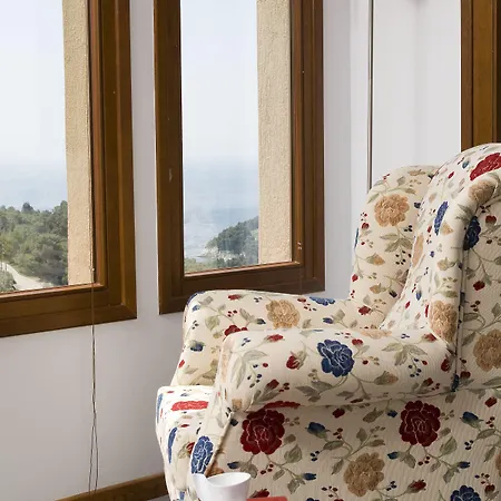 Alonissos Poikilma - Luxury In Alonissos In Nature With Private Pools