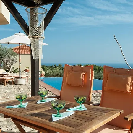 Villa Alonissos Poikilma - Luxury In Alonissos In Nature With Private Pools