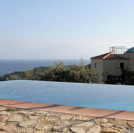 Вилла Alonissos Poikilma - Luxury In Alonissos In Nature With Private Pools *
