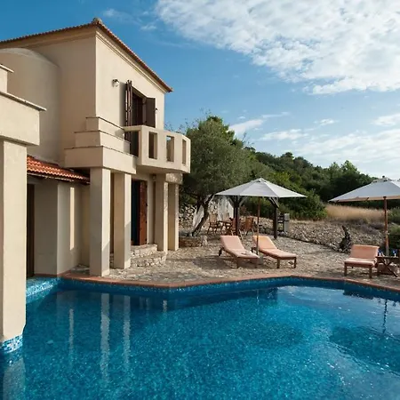 Villa Alonissos Poikilma - Luxury In Alonissos In Nature With Private Pools