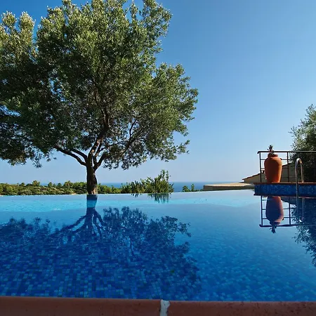 Вилла Alonissos Poikilma - Luxury In Alonissos In Nature With Private Pools