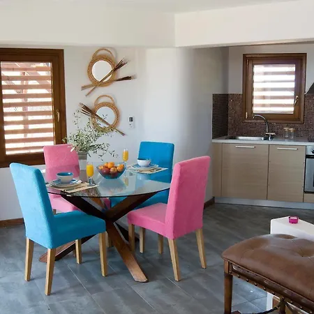 Alonissos Poikilma - Luxury In Alonissos In Nature With Private Pools Villa