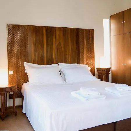 Alonissos Poikilma - Luxury In Alonissos In Nature With Private Pools *